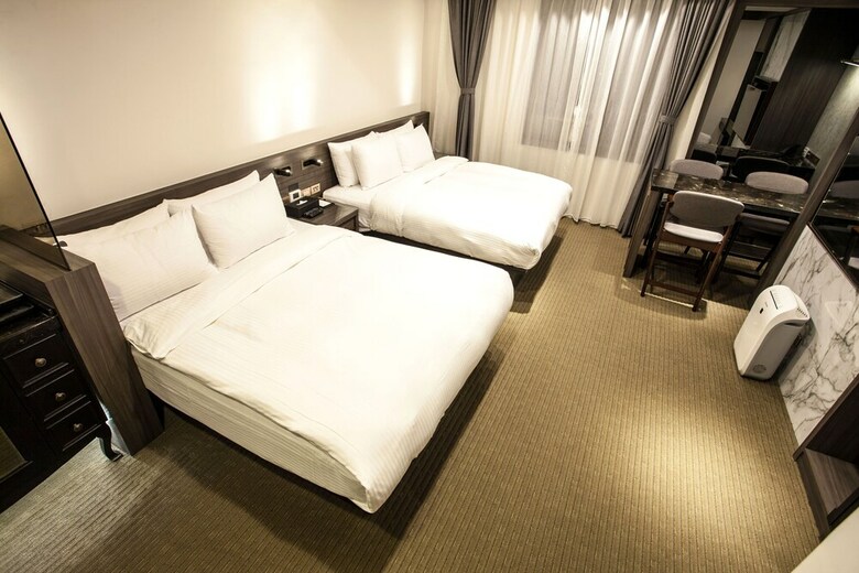 Dream Mansion Hotel