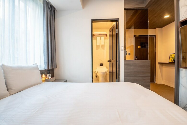 Dream Mansion Hotel