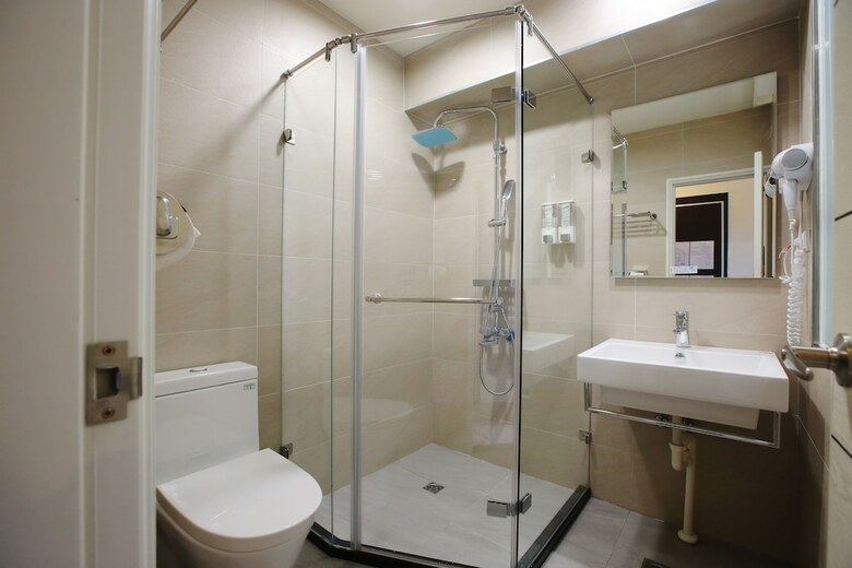 Loosha Hostel