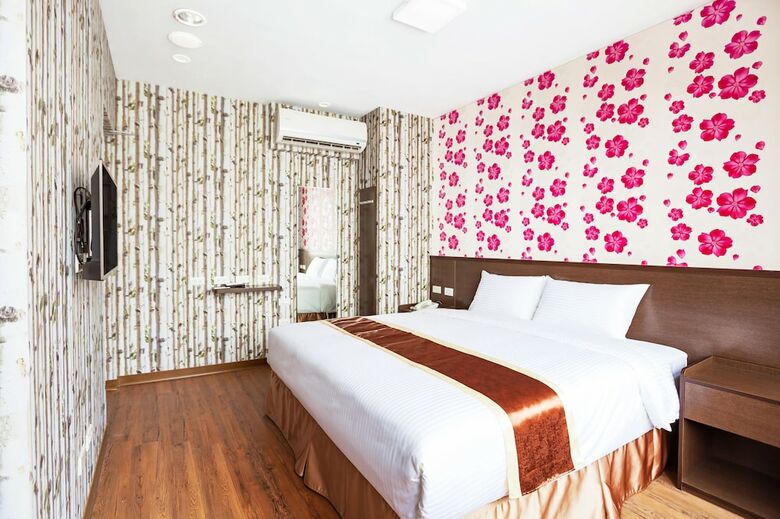 A Ace Hotel
