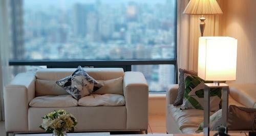 Posada Calligraphy Vast Residence