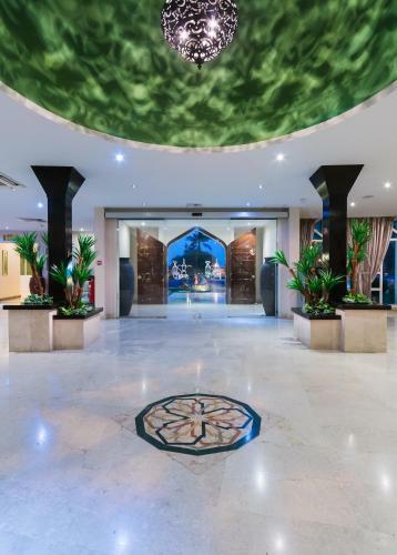 Al Wadi Hotel
