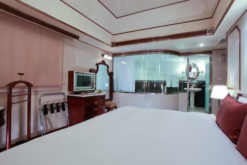 Charming City Songshan Hotel