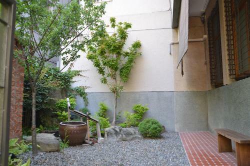Bed & Breakfast Alley X Tainan