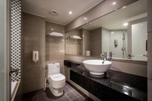 Royal Garden Hotel