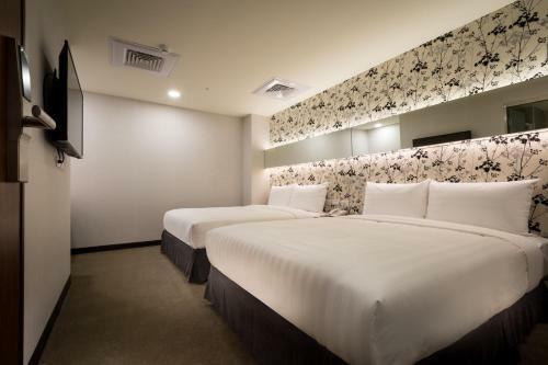 Urhome Hotel