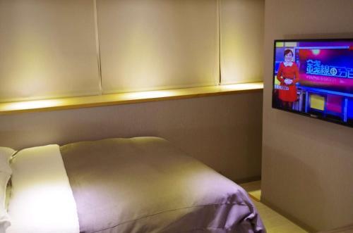 Hotel E-house 169