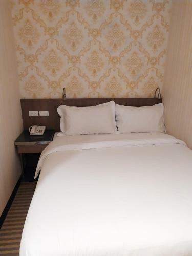 Hotel Red 13 Apartment