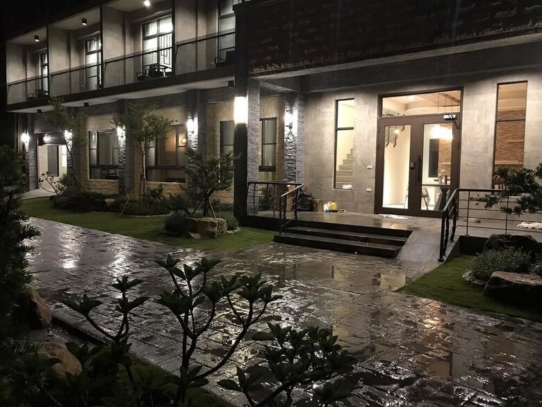 Bed & Breakfast Hu An--the Lakeside House