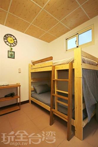 Follow Me Hostel