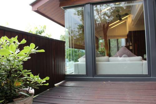 5 Km Villa