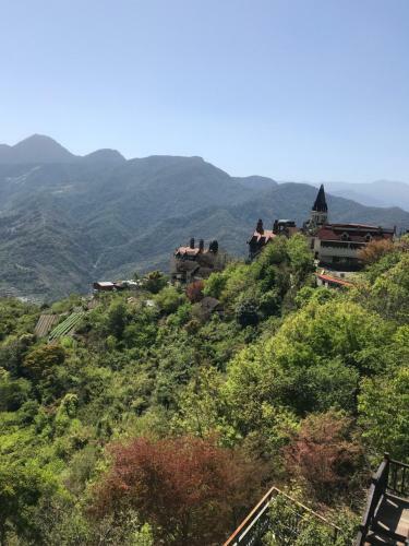 Sunnydale B&B
