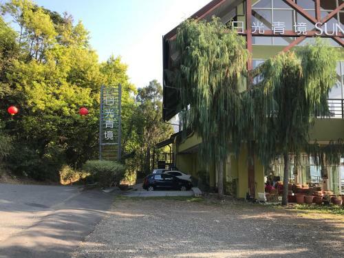 Sunnydale B&B