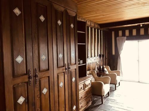 Black Forest Manor