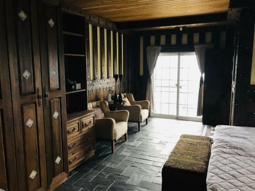 Black Forest Manor