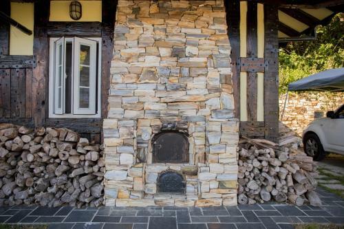 Black Forest Manor
