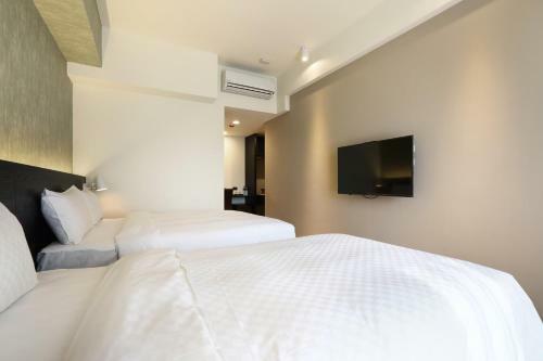 Hotel Kun Tour