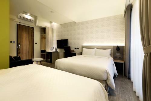 Hotel Kun Tour