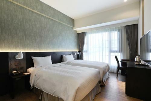 Hotel Kun Tour