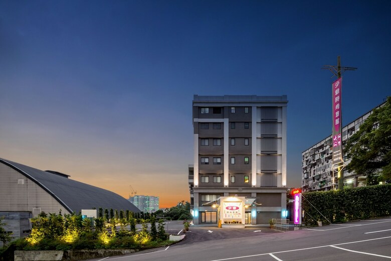 Ihotel