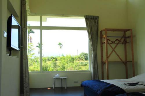 Bed & Breakfast Meet Canaan