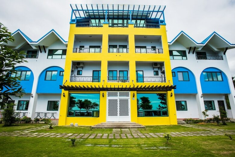 Agroturismo After Hill Greenhouse Resort