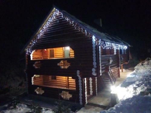 Derevjanyj Cottage