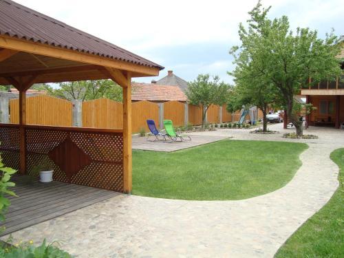 Agroturismo Pid Zelyonym Dakhom Country House
