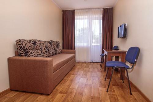 Azure Deluxe Hotel
