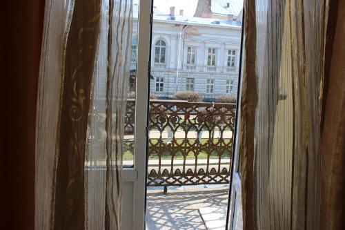 Apartament On Shevchenka Ave 12