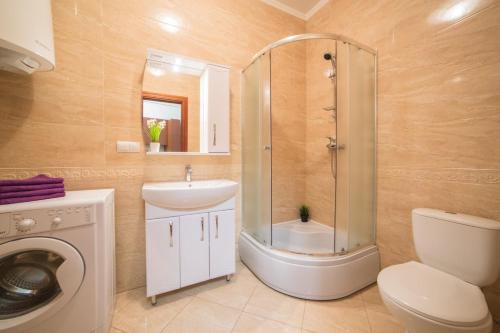 Cozy Apartment In Khmelnitsky Str.