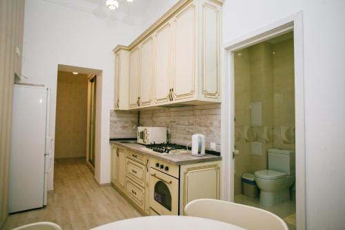 Apartment On Stefanyka 11