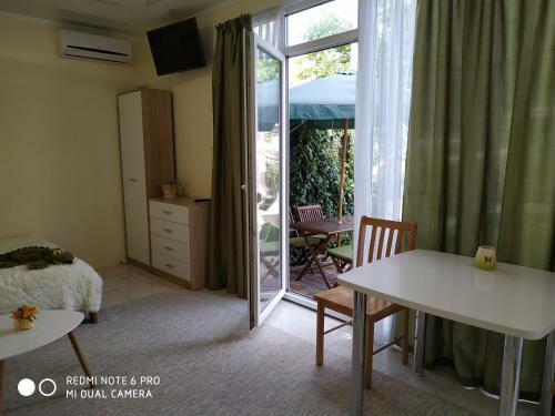 Hostal Guest House Butterfly Wing