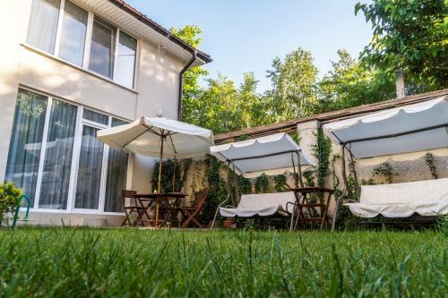 Hostal Guest House Butterfly Wing