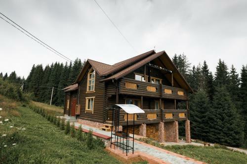 Lodge Gutsulwood