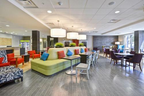 Hotel Home2 Suites By Hilton Decatur Ingalls Harbor