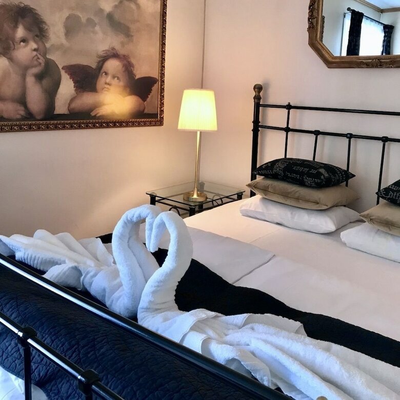Reenskaug Hotel