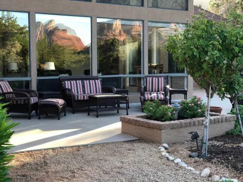 Sedona Spectacle Main And Guest House Sleeps 20