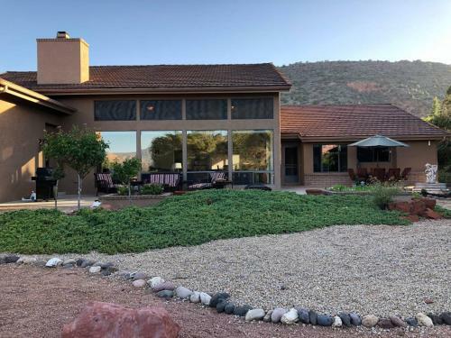 Sedona Spectacle Main And Guest House Sleeps 20