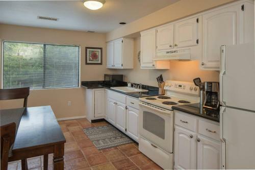 Sedona Spectacle Main And Guest House Sleeps 20