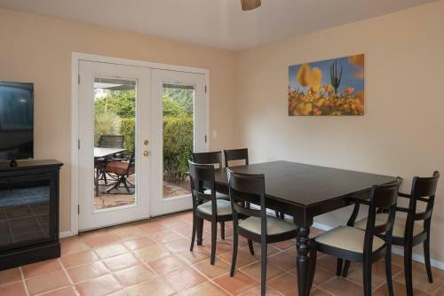 Sedona Spectacle Main And Guest House Sleeps 20