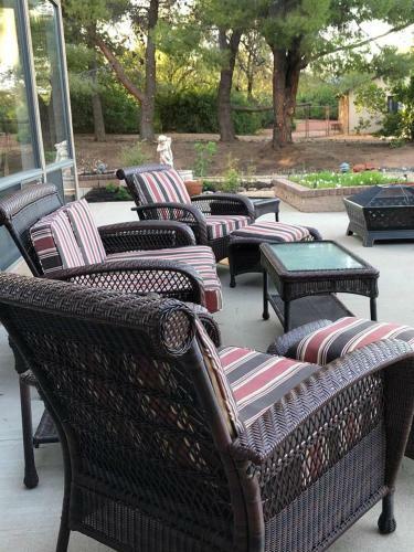 Sedona Spectacle Main And Guest House Sleeps 20