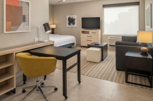 Hotel Homewood Suites By Hilton Belmont