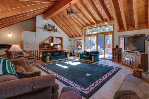 Dogwood Lodge