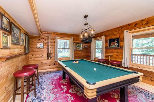 Cedar Log Cabin