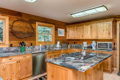 Cedar Log Cabin
