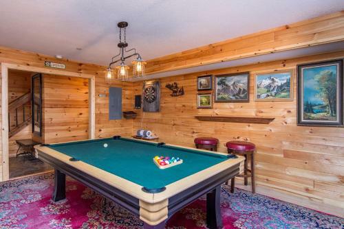 Cedar Log Cabin