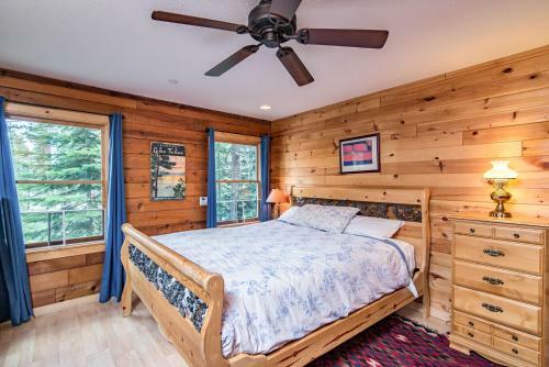 Cedar Log Cabin