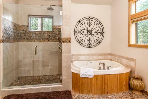 1841 Osage Cir Home
