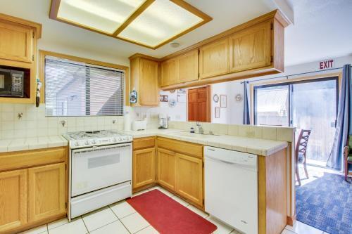 Cabin At Stateline